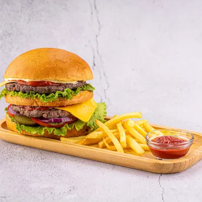 Биг-мак с фри